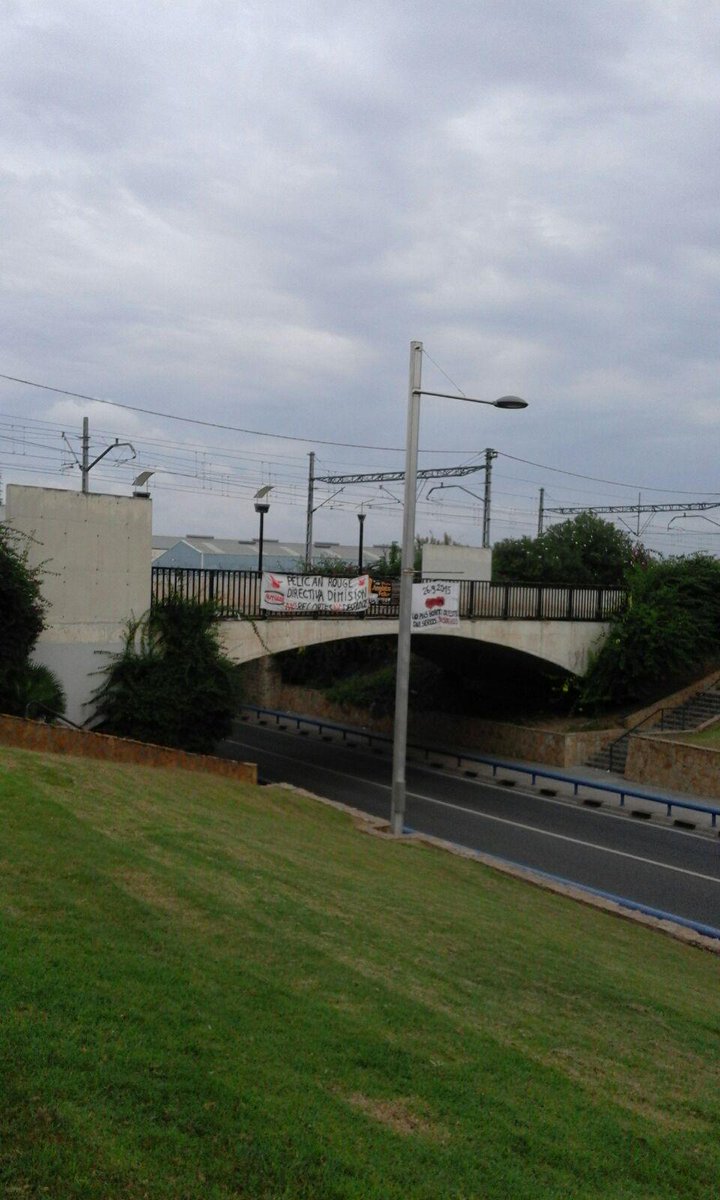 MiquelLorente's tweet photo. Tot el recolzament als treballadors i treballadores de Pelican Rouge #Xàtiva http://t.co/QJGi0EGcYJ