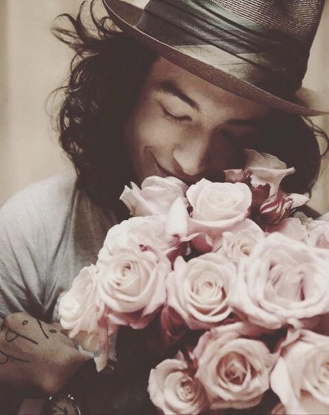 Happy birthday to Ezra Miller the most precious human bean ever 