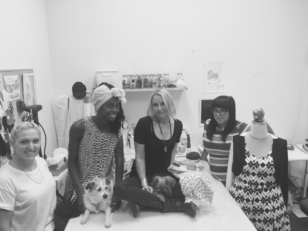 These ladies are ready! #TONIGHT #CriminalMinds #Season11#CostumeDepartment