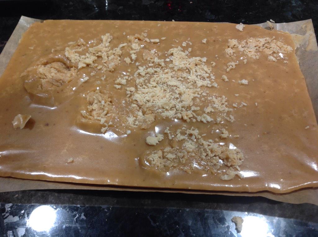 paulinedaniels's tweet photo. Cooking for Strathvaich. Highlands here we come..!! @bryonydaniels @Strathvaich @Ctrdaniels #tablet #granola http://t.co/fAjdpmqZgF