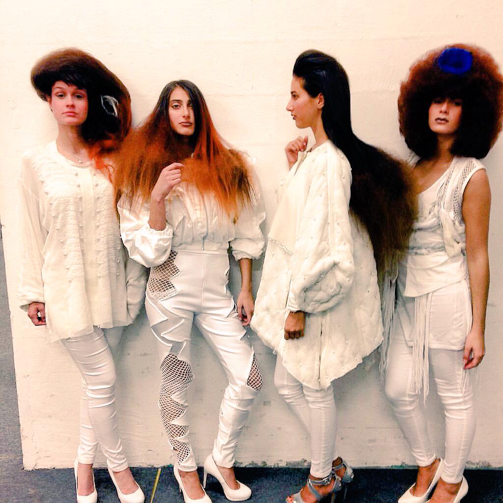JayBenzHair's tweet photo. Hair in Italy with the #rushartteam @RUSHHairBeauty #frizz #cosmic #colour @TinaFarey @ChrisW_Rush #JayBenzHair ✨ http://t.co/j7lA3f3Bt8