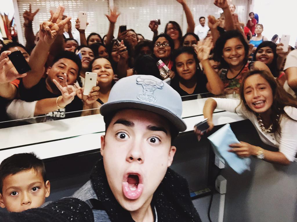 mariobautista_'s tweet photo. Que bonitas las niñas de Tampico ❤️ mucho amorrrrrr ☺️ http://t.co/WM64xsBLzv
