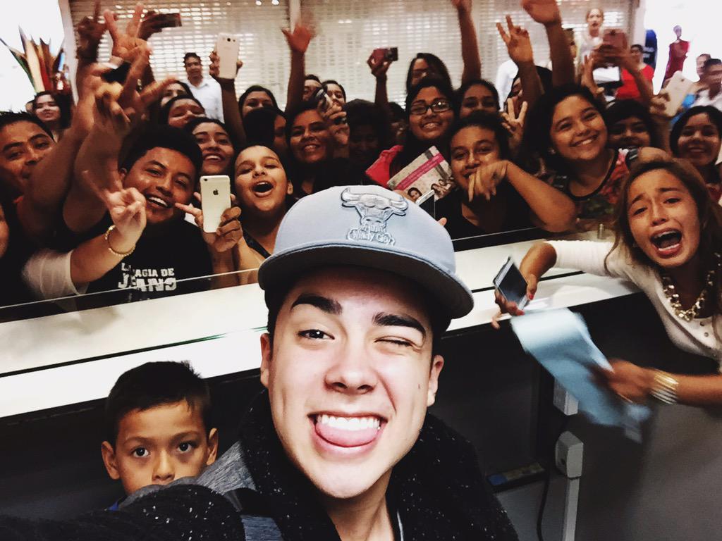 mariobautista_'s tweet photo. Que bonitas las niñas de Tampico ❤️ mucho amorrrrrr ☺️ http://t.co/WM64xsBLzv