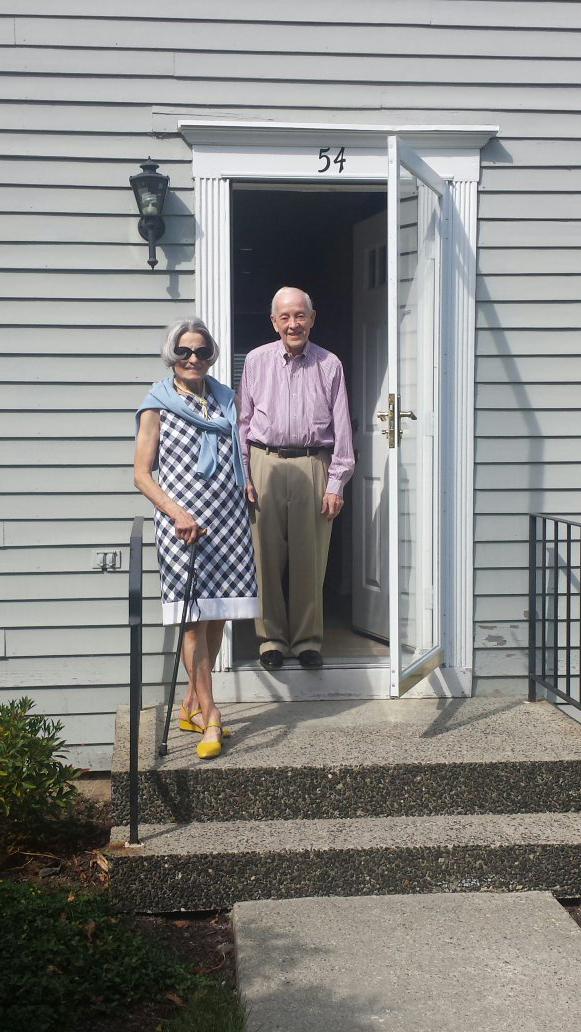 askagent99's tweet photo. Meet Patricia & Robert #RidgefieldCT is their new home @RidgefieldPress #IndependentSeniors #MyHeros #askagent99 http://t.co/5rW4d6K0l1