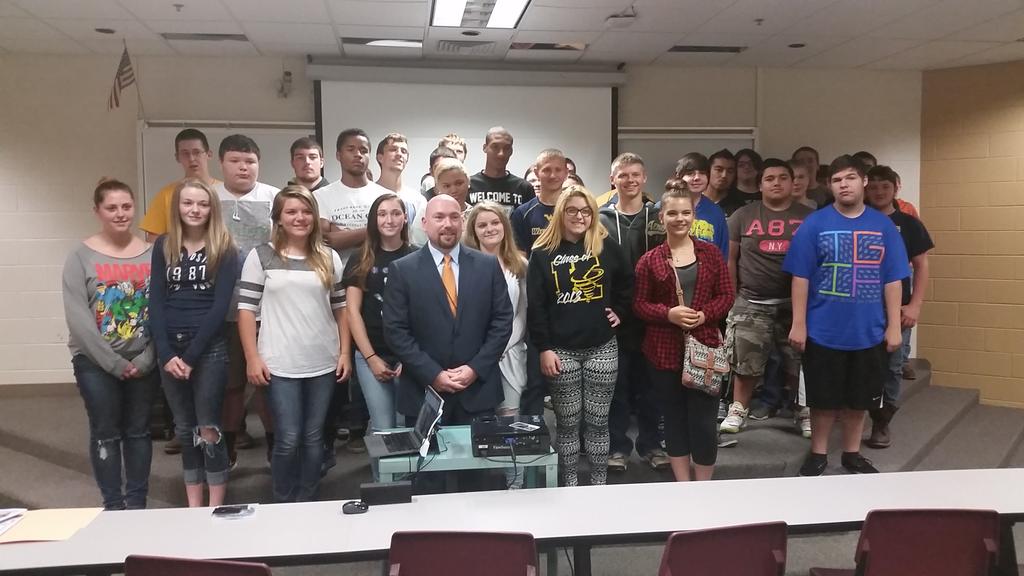 shawndilly's tweet photo. Great Day!  Teaching KHS students about Their Brand: Job Seeking in the 21st Century. http://t.co/gdmJddiaIB