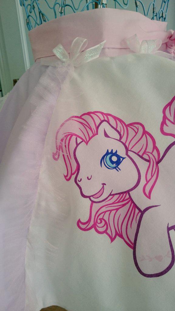 Prinny_Pinny_'s tweet photo. Super pretty My Little Pony Pinny NOW 
£12 all fully lined with super Sparkle-tastic ruffles✨
#handmadehour  https://t.co/DrdvNlc2v4