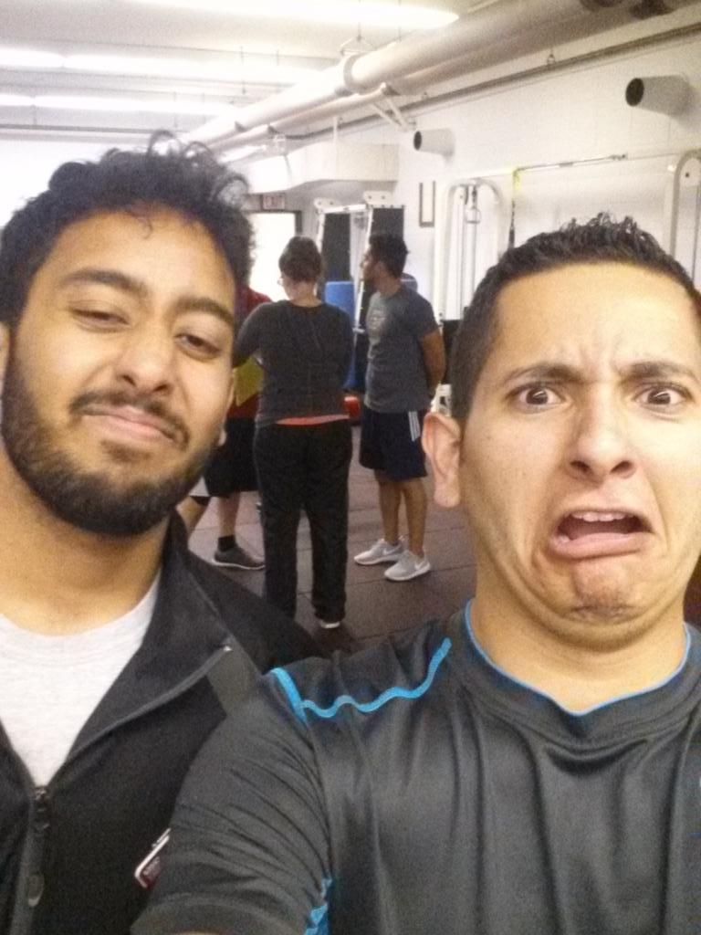 EdgarMoncada14's tweet photo. #uickines #sweatyselfie http://t.co/KlB1vD0drJ