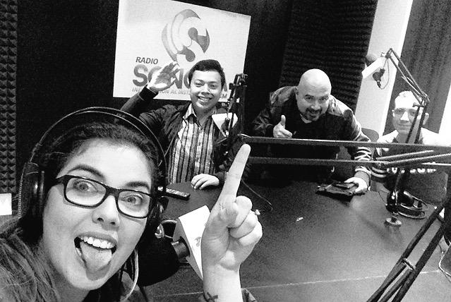 DESPIDIENDO A LOS CHICOS !!! De #PIZARRONRadio YEAH ! <a href="/elcapi_12/">David Vargas</a> @eclaros12 @artigaTV en @RadioSonoraSv 104.5 fm
