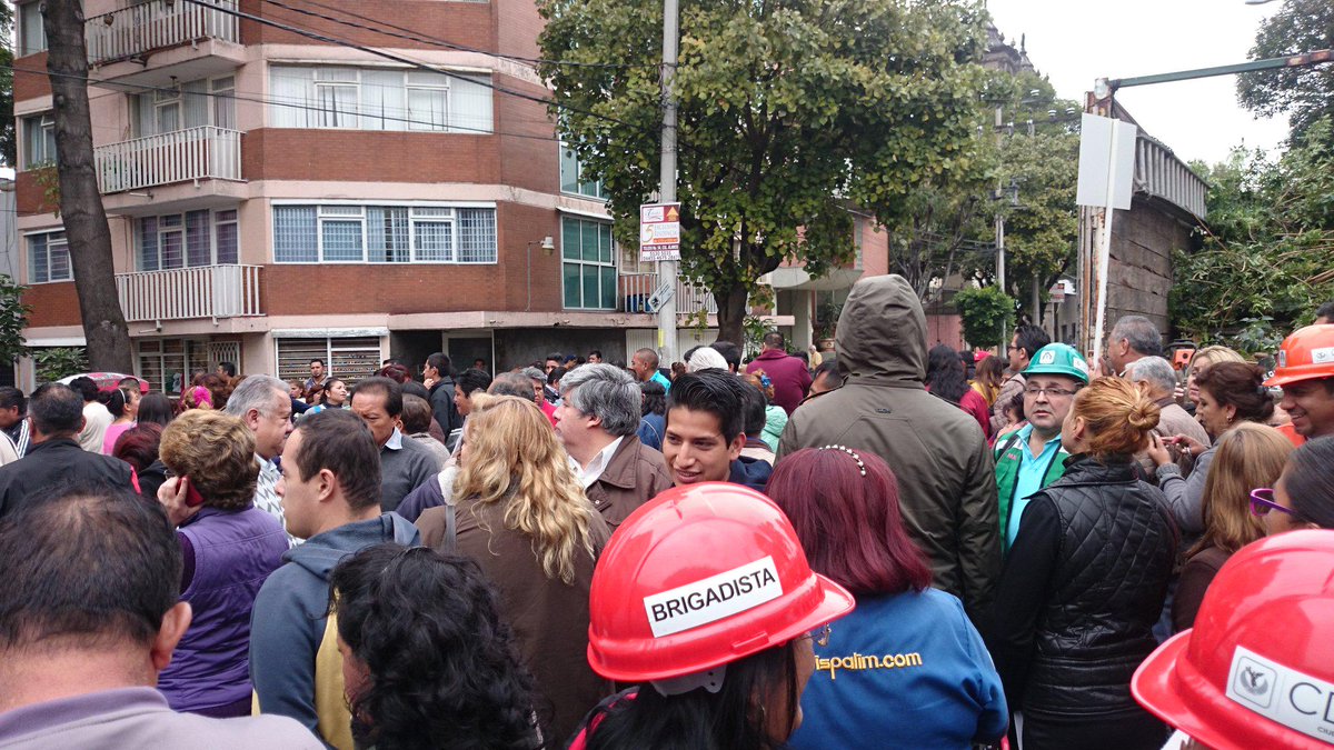 captralirCDMX's tweet photo. Sin reporte de daños por el #Sismo de hoy en las instalaciones de #Captralir http://t.co/CgxEphXsA1