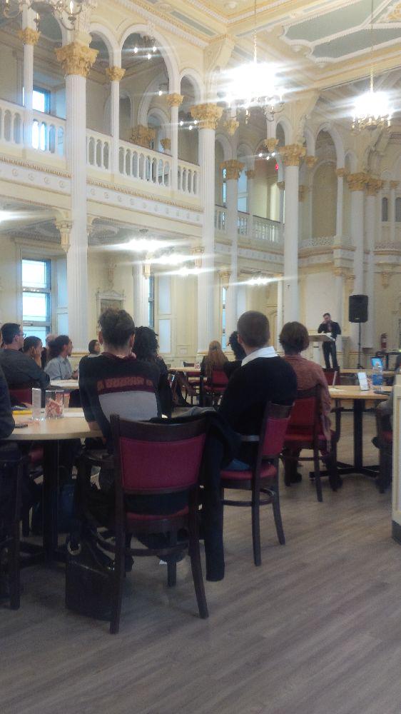 cjmtl's tweet photo. Nous somme à l'événement régional jeunesse du @_FJIM_ ! Suivez les échanges sur #ERJ2015 http://t.co/tKUJfRTGIK