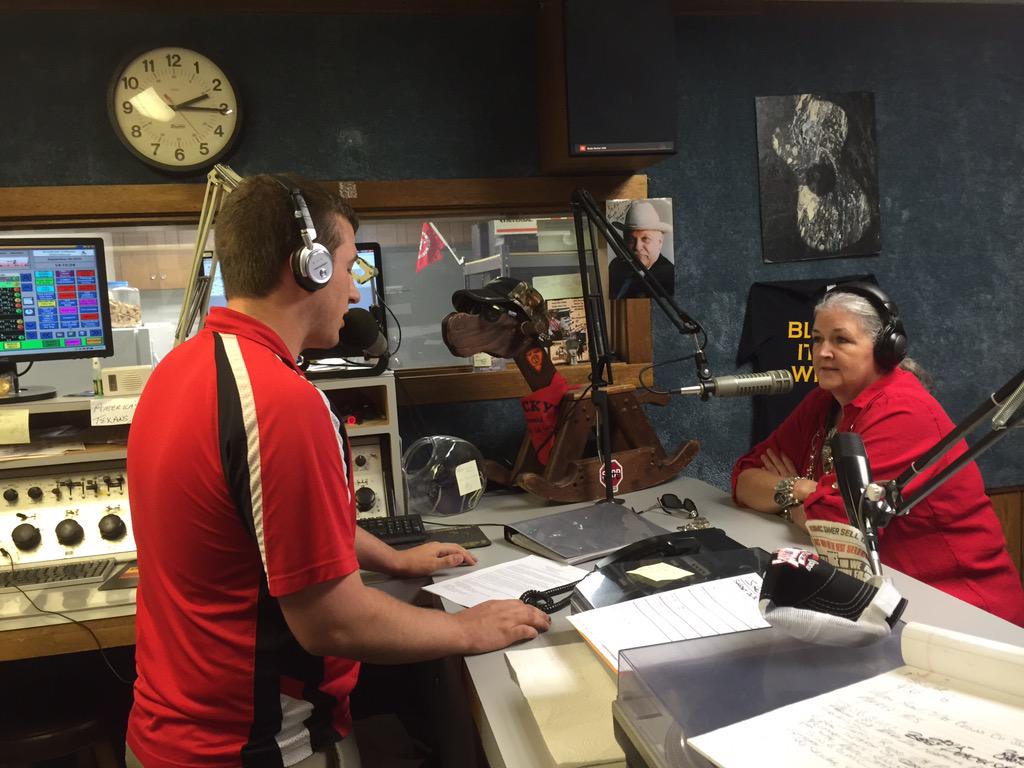 LionFball's tweet photo. Special thanks to Pud Kearns for sitting down to discuss @B4TCGreenville. Hear it during the halftime show this Fri. http://t.co/rxMjXivrLu