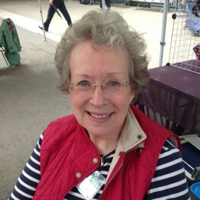 COI_Crafters's tweet photo. Meet @MurrayIkmurray one of our traders, who makes lush Harris tweed accessories  #craft #edinburgh #markets #gifts http://t.co/lVidjgpftZ