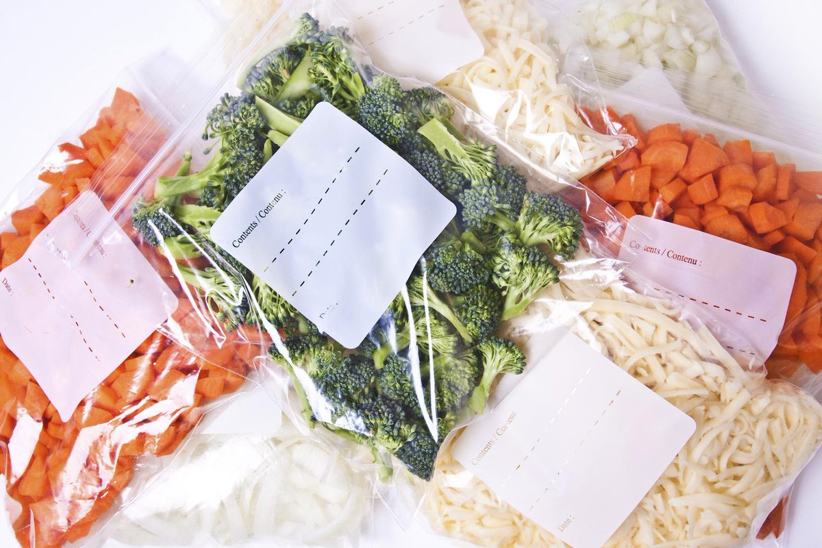 SYWHealth's tweet photo. 11 healthy foods you should stock in your freezer. #healthyliving http://t.co/9XVRVAlBWa http://t.co/kf7pa6I0WL