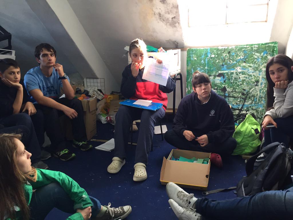 Telas_Vendo's tweet photo. Reunión pasada!!! #ej2015 #telasvendo #desem http://t.co/1mvfmLNUPR