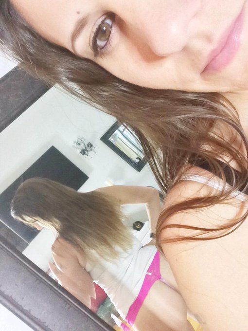 You want to kiss my ass but you've got to earn it. http://t.co/V2jJPBvvW6<a href="/tag/footfetish"class="tags"><span>#footfetish</span></a><a href="/tag/socks"class="tags"><span>#socks</span></a><a href="/tag/stinkyfeet"class="tags"><span>#stinkyfeet</span></a>