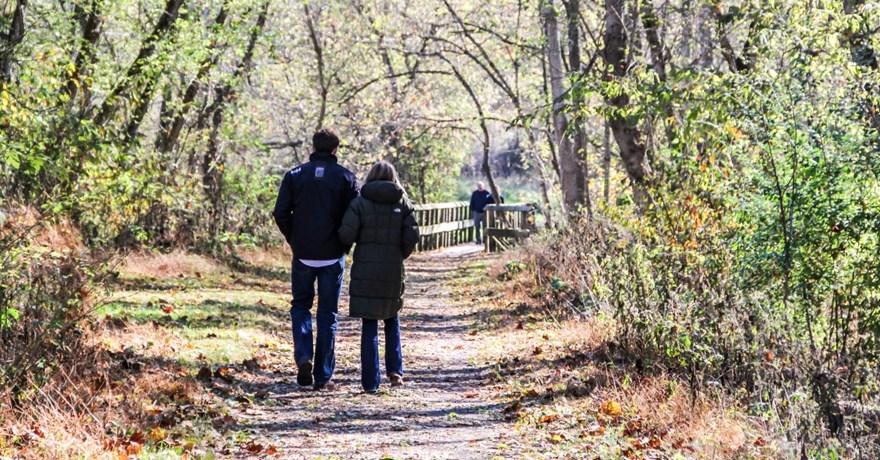 railstotrails's tweet image. Our list of &quot;10 Great #Walking &amp;amp; #Hiking Trails Across U.S&quot;! ➞rtc.li/1MEj4M0 | #outdoorwalks @everybodywalk