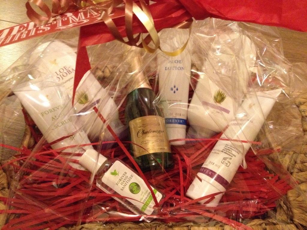 SSNature's tweet image. Custom made gift sets ideal for Christmas presents, baby shower or birthday gifts. #healthyliving