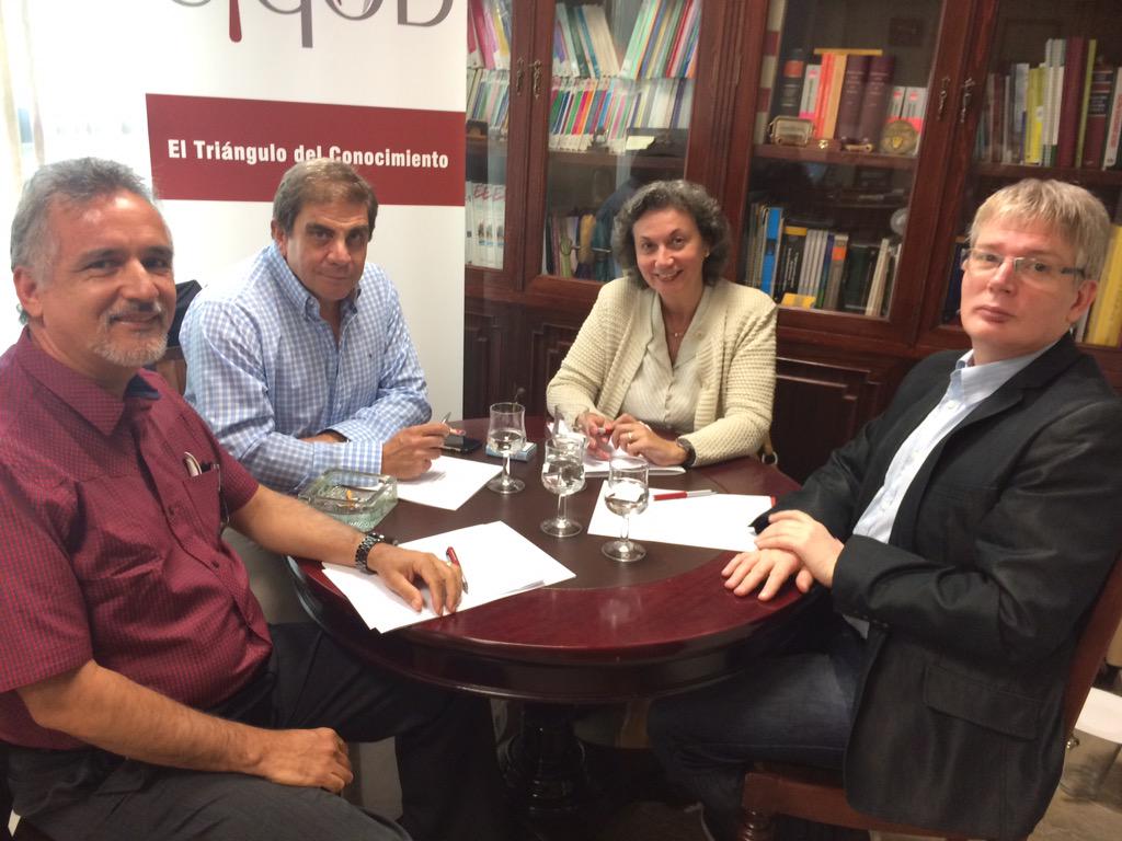 uimunicipalista's tweet photo. IMPORTANTE REUNIÓN PARA LA CONSTITUCIÓN DE LA RED IBEROAMERICANA DE UNIVERSIDADES UIM http://t.co/0MkflB6hZW http://t.co/mvR42wyiUb