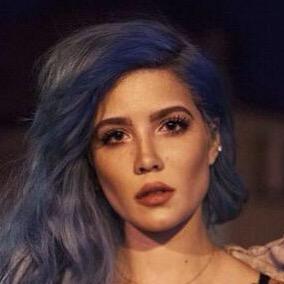 ELLIENOVEM's tweet photo. RT if you like Halsey, Fav if you don't! http://t.co/qpePhHtcHc
