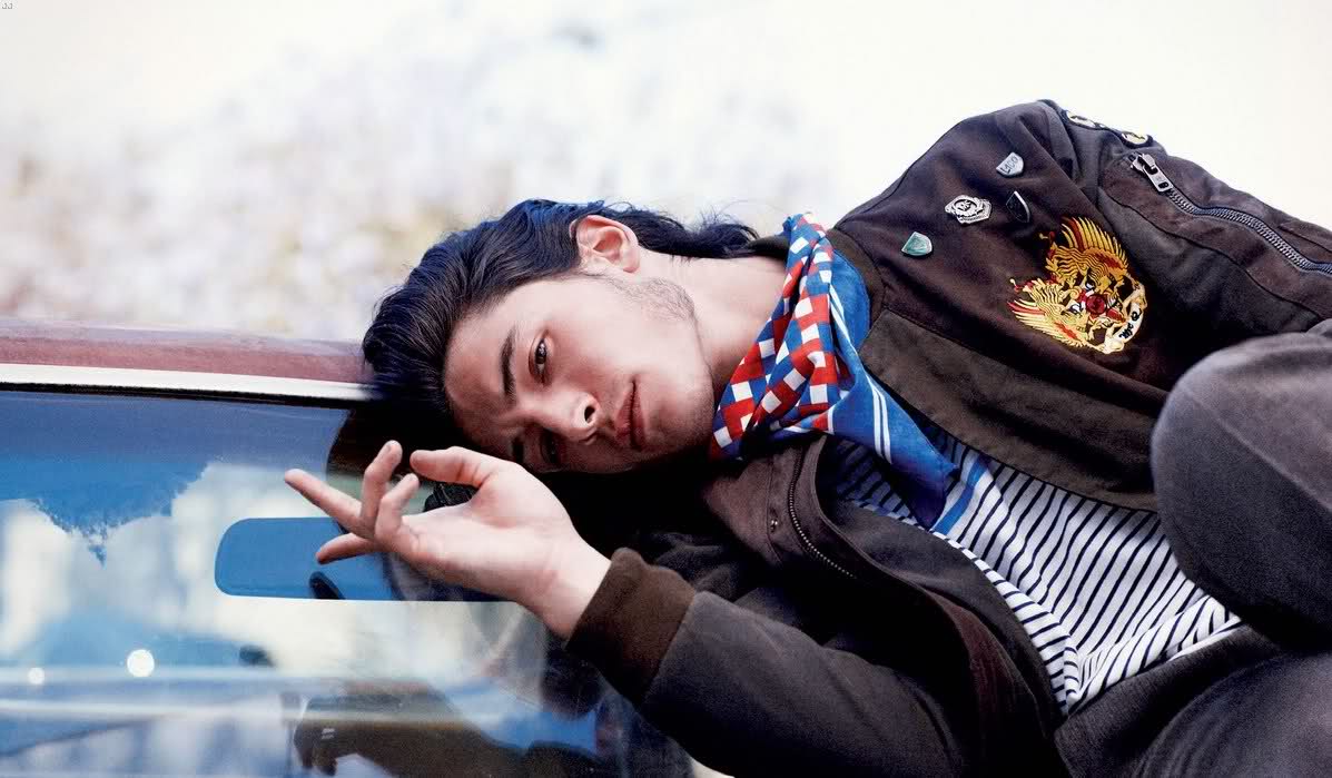 Happy birthday to Ezra Miller, DCEU\s own Barry Allen! 