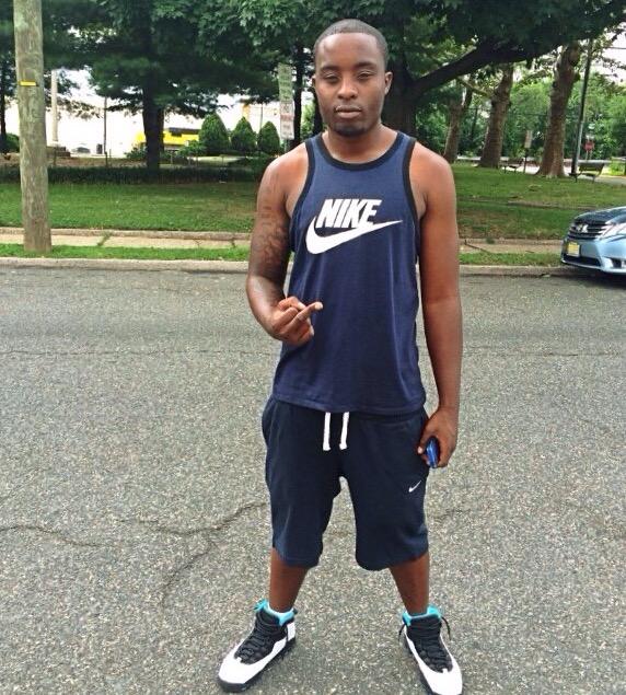 ZoeNumba4's tweet photo. FREE MY SON @Malicious_TB #FreeTob 🔓🙌🏾 http://t.co/ZgSUTbtYIL