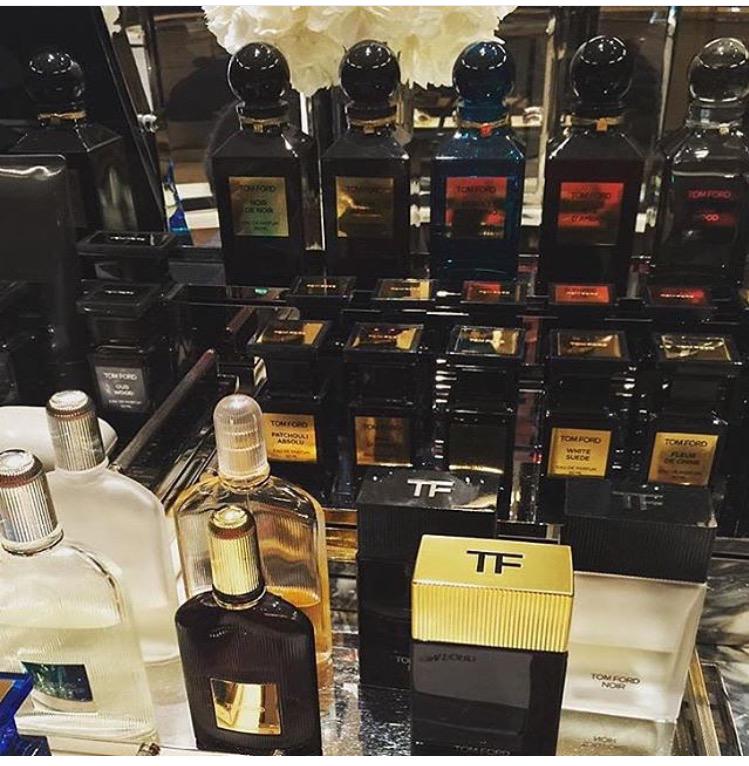 twisteddgeniuss's tweet photo. Ugh my favs#notes lotus orchid, black orchid, spicy, florally. #chemistry warms this up @TOMFORD #rodeodr #scentlife http://t.co/g6TNvG63hm