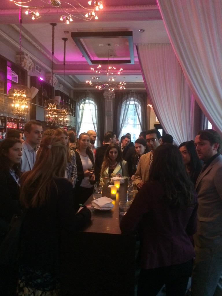 Hali_Farah's tweet photo. Montreal Social Mixer #consulting #IBMConsultants #cbd2015 http://t.co/J0QTHzvnrQ