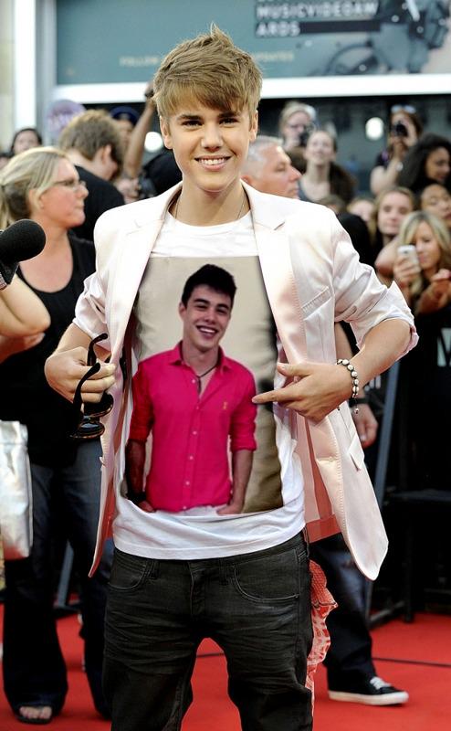 ollmystic's tweet photo. #GustinIsRealπππ Eu que fiz por isso fico uma bostaπ Te Amoβ₯ @gusrochaa http://t.co/qoIwmKjgXx