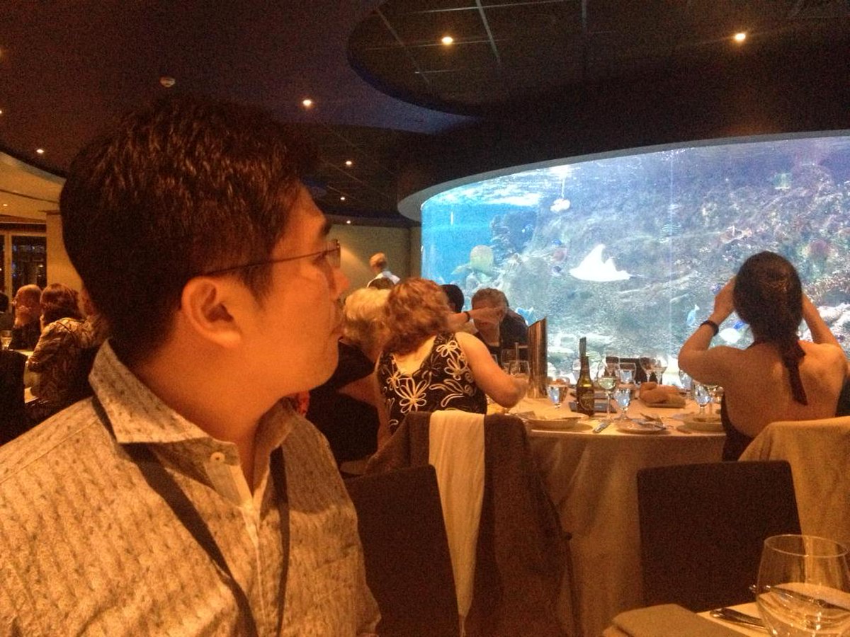 tominaustralia's tweet image. Conference dinner last night @SeaLife. Nice venue and good company! #ComBio2015
