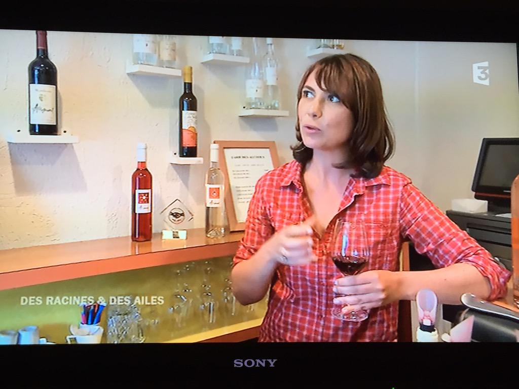 LaetiAllemand's tweet photo. + de messages en 3mn de #drda qu'en 10ans de @France5tv! Euh... c'est l'effet chemise à carreaux vous croyez ??!! 😜 http://t.co/2mM80iCsQj
