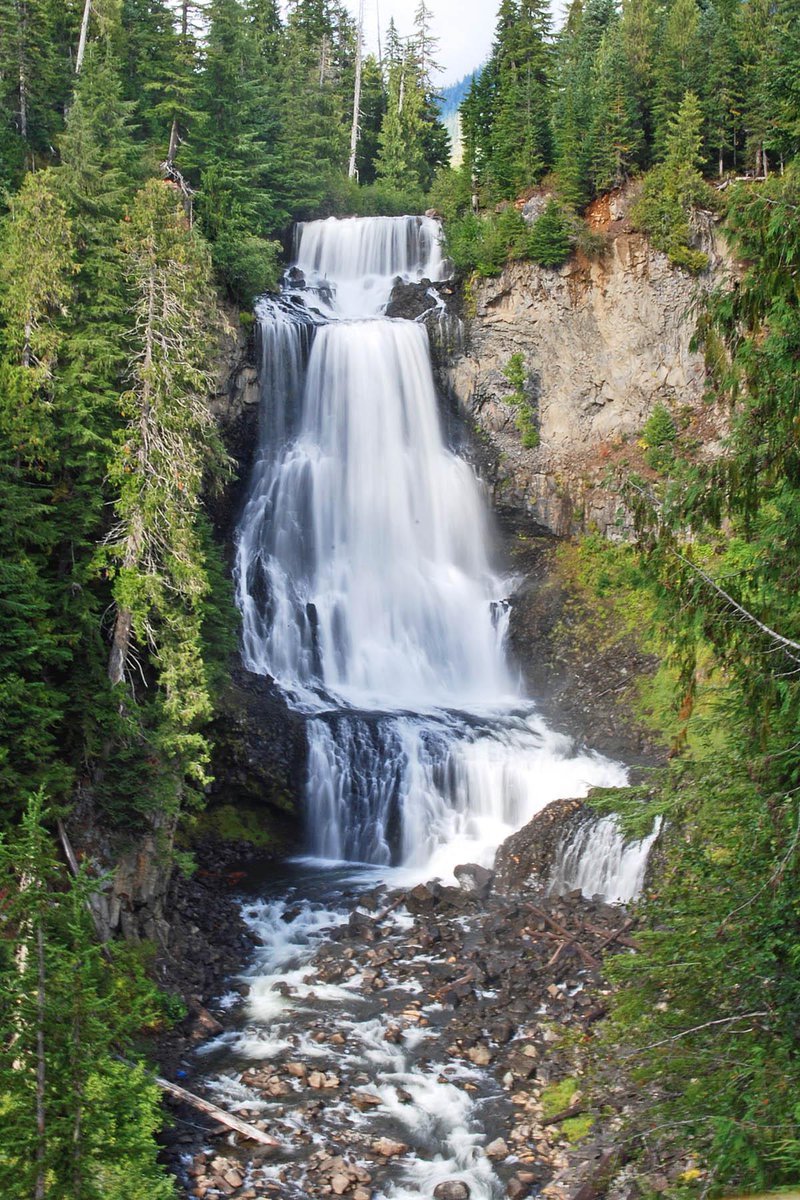 JaneGrafham's tweet photo. Going through some holiday snaps from #Whistler Here's my best one of #AlexanderFalls near the #OlympicPark http://t.co/ckeOtSBWvW