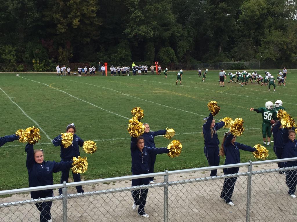 MrsBoydTMS's tweet image. Cheerleaders on fleek! #tmscheer
