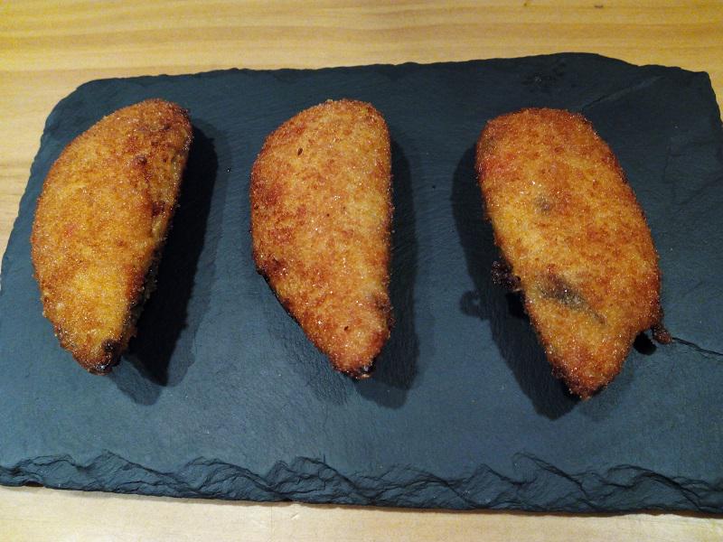MadridSeduce's tweet photo. Hay una carta de amor a la @TabernaPedraza en el blog ¿La has leído? ---> https://t.co/MABqMSwDf4… #Madrid #foodies https://t.co/m240pUn5RM