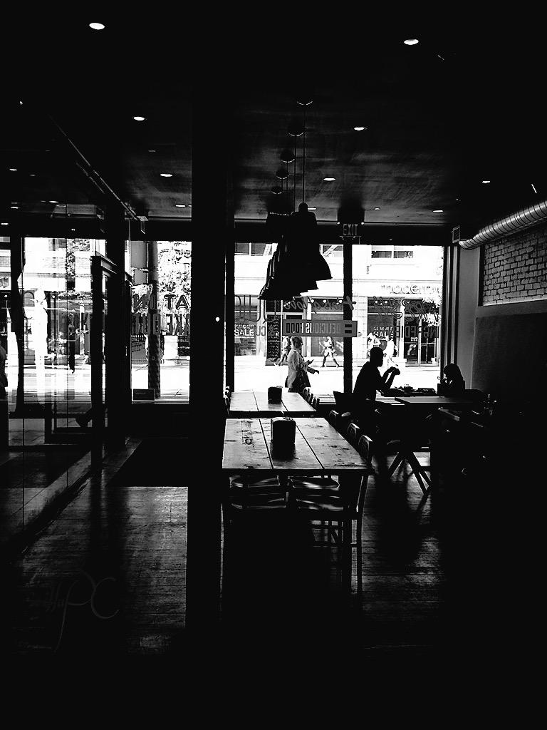 pcychung's tweet photo. Great #pizza and will try their fresh handcrafted #salad next time! #OnePizza #Toronto #foodie #interiordesign http://t.co/EFgKzOSrOS