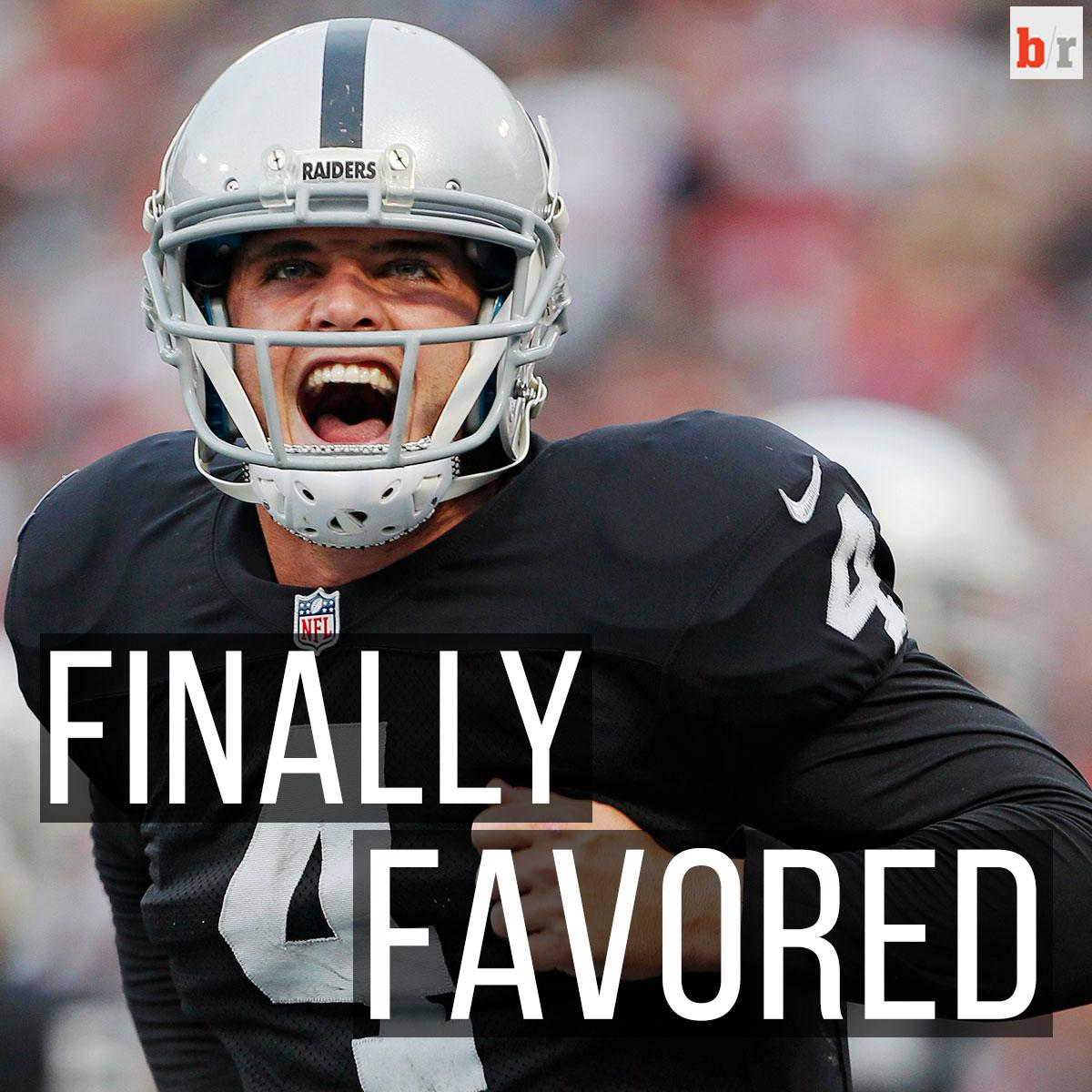 BleacherReport's tweet photo. The Raiders are favored to win for the first time in 27 games (sorry Bears fans) http://t.co/eHPoCXS1pi http://t.co/pSPYnqKnZZ