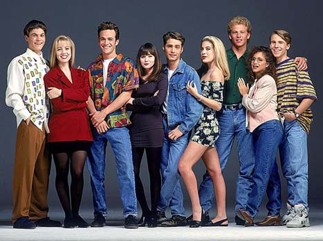 OwlFeedTreasure's tweet photo. Don't forget to go all out in your 90's attire tomorrow! #AFHS60 #BeAnOwl http://t.co/me1wXqG4Dy