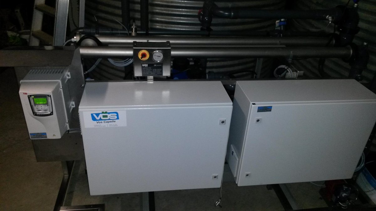 De nieuwste middendruk uv ontsmetter van priva geïnstalleerd door de firma VOS Sprang capelle.