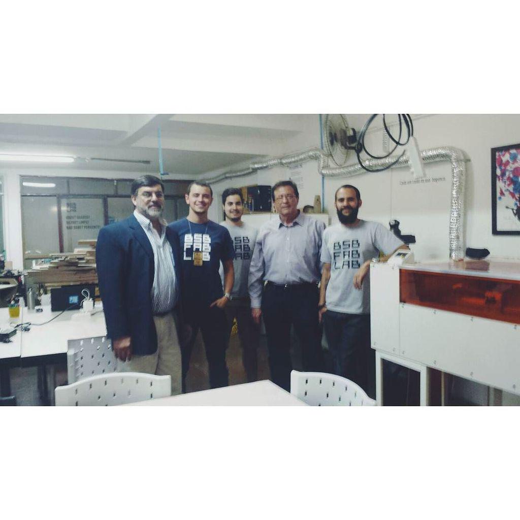 bsbfablab's tweet image. Reunião muito enriquecedora e gratificante com Félix Kemper (Universidad Paraguayo Alemana… ift.tt/1OHecJ7