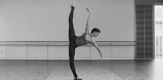 TheRoyalBallet's tweet photo. Watch @NOWNESS's stunning short film, 'Portrait of a Dancer':

http://t.co/gOMnXKeiZC #WorldBalletDay ^C http://t.co/NY4Kh0yZsJ