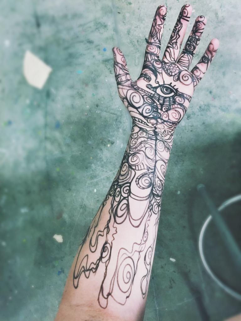 Sarah J. Maas on Twitter: "@miavern That looks BADASS."