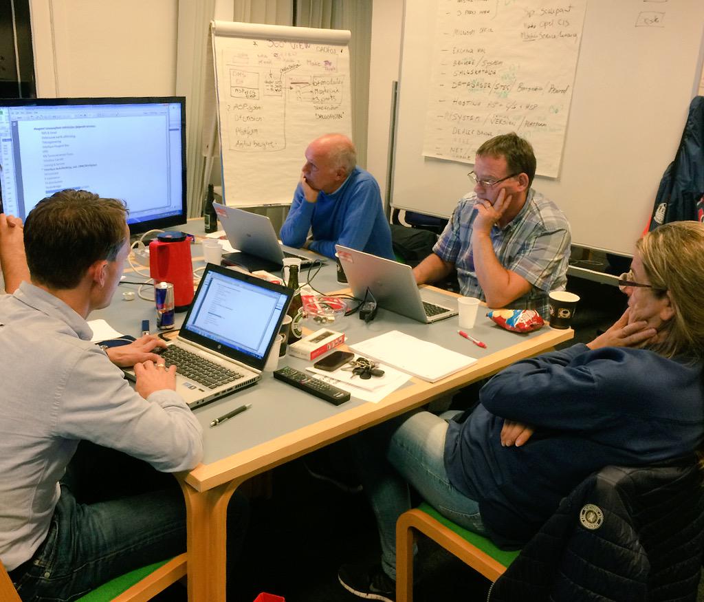 froekjaer's tweet photo. @CDK_Hack Still going strong http://t.co/Z6PHJe5QVZ