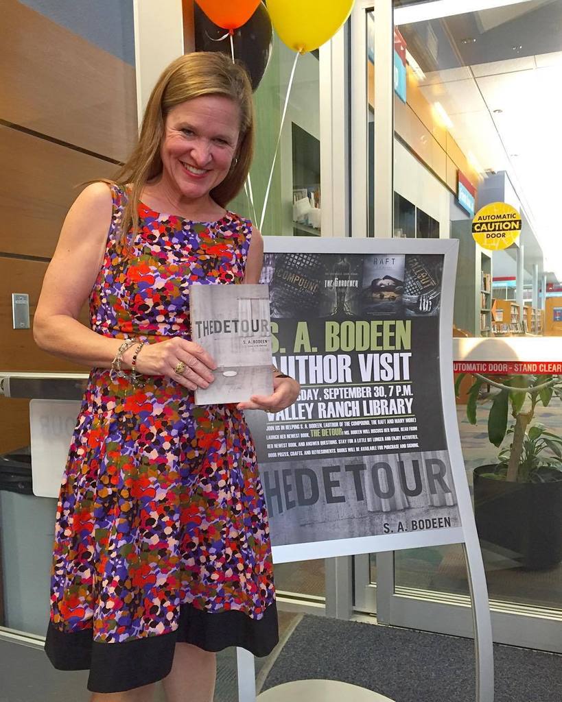 irvinglibrary's tweet photo. @sabodeen is in the house with #TheDetour!!! #valleyranchlibrary #irvingtx #irvingreads http://t.co/HVjOQIoFXW http://t.co/vwoFqh2m4w