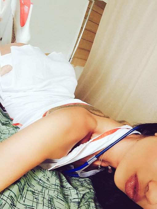 Shoot over. Got done proper. For a nurse, I was the one to "open wide" lmao my mouth I mean. Dirty minds<a href="/tag/redbottoms"class="tags"><span>#redbottoms</span></a><a href="/tag/sokate"class="tags"><span>#sokate</span></a>