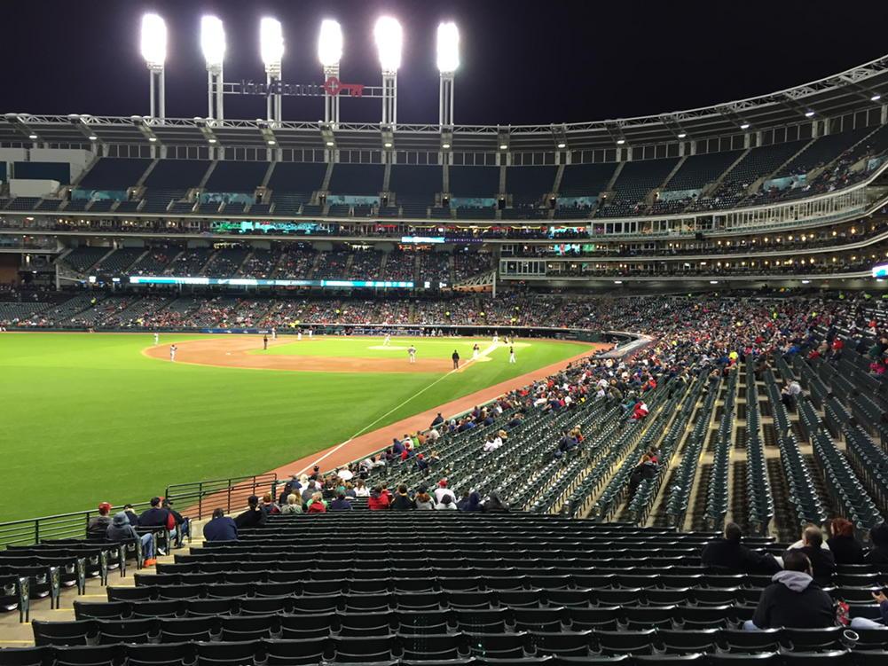 williambert3's tweet image. Look at all the people watching the Indians game