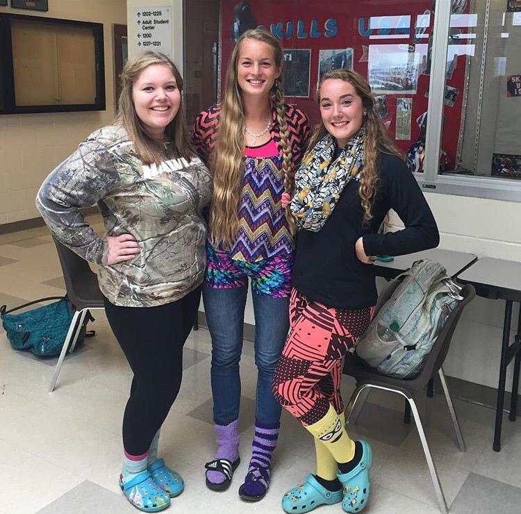 CPPStuCo's tweet photo. We didn't think it could get any worse! Hot Mess is right! #cppspirit http://t.co/j2H0KzANDT