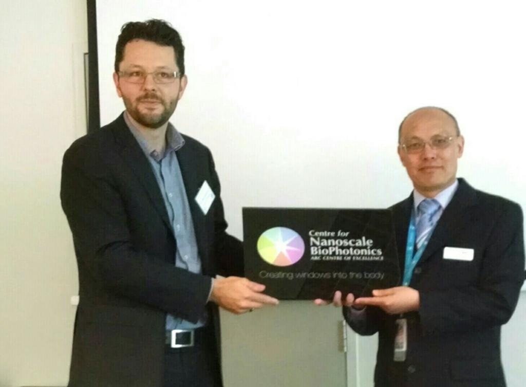 CNBPscience's tweet photo. Formal plaque handover celebrating @CNBPscience and @CSIROnews partner launch. Looking forward to our collaborations. http://t.co/iDUwCWIIWN