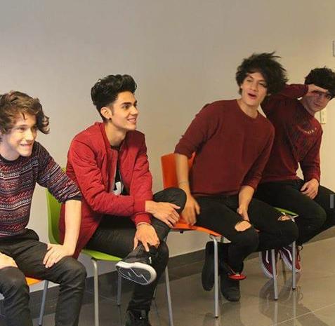 etercodergdl's tweet photo. #CD9EnPeruCom SE VEN INCREÍBLES!!!!!!!!!! 😊 ❤ @somosCD9 Los amamos!!!!! http://t.co/TmZ0sbPSbf