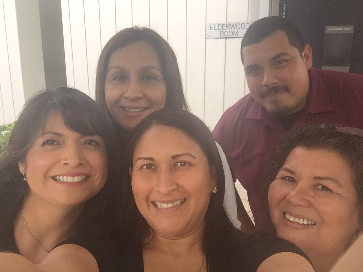 robles_gmedrano's tweet photo. At the PBIS Training #olivepride http://t.co/atJOLslAFT