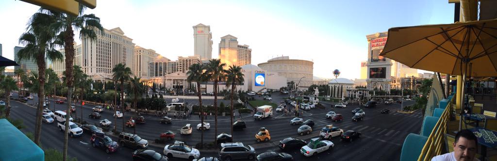 curtmoss's tweet photo. Ready for the #wlsummit reception. Too bad the view isn't better. ;-) @WebLink http://t.co/nSdsTeKLb8