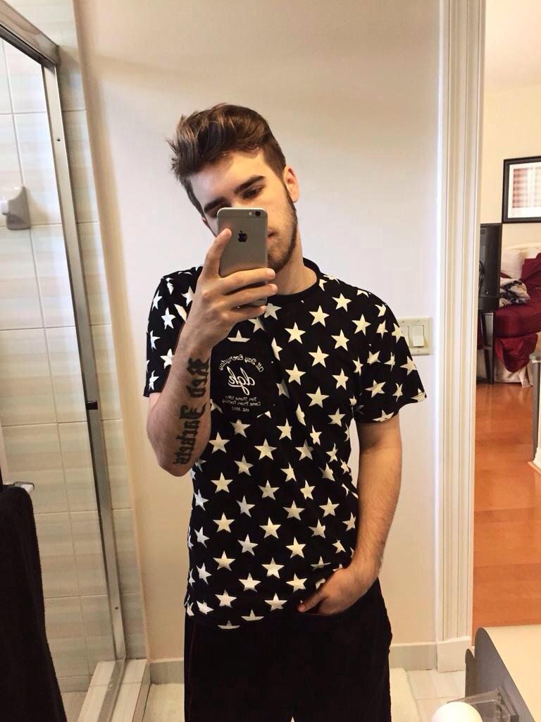 Happy birthday to my favorite person   how does it feel to be 20 ? 